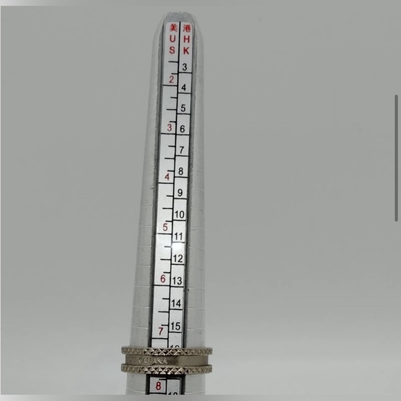 STUNNING Dolce & Gabbana Etched Silver Ring / Box Included!!! - Picture 4 of 7